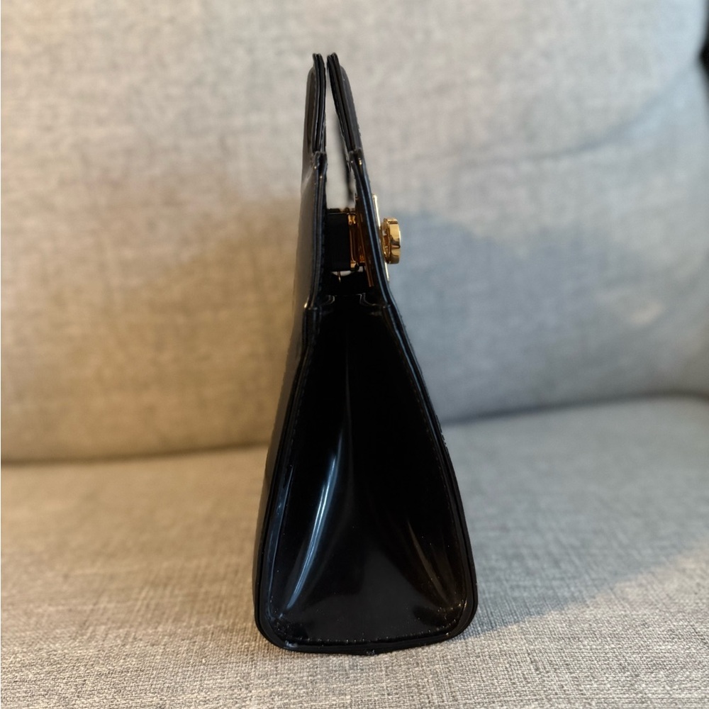 Ferragamo Wanda Mini in Black - Picture 6 of 15